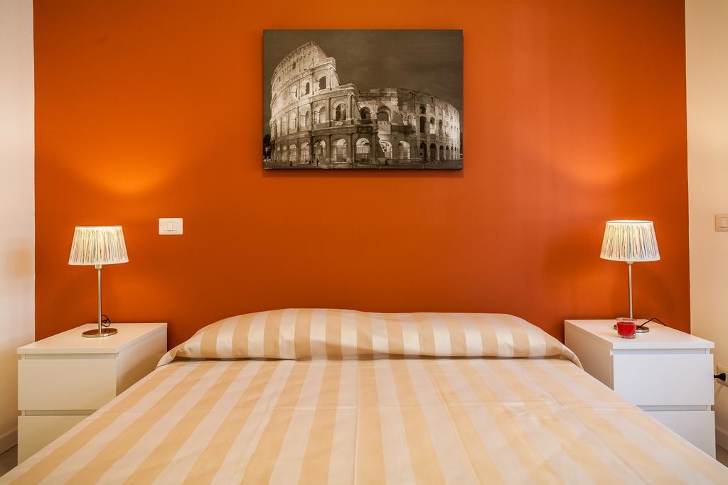 Quarto com Cama de Casal ou 2 de Solteiro